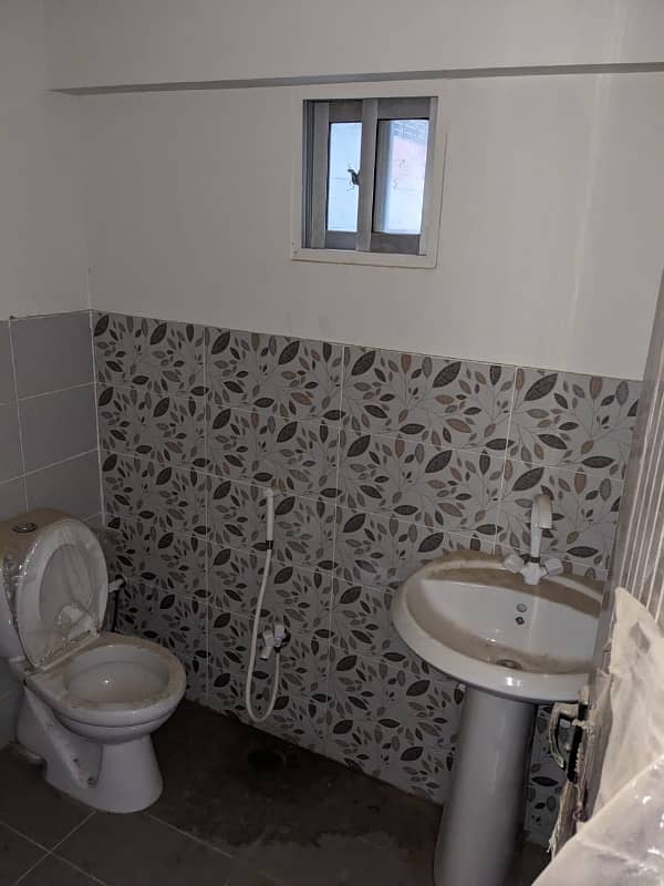 Grey noor Tower 3Bed DD 22