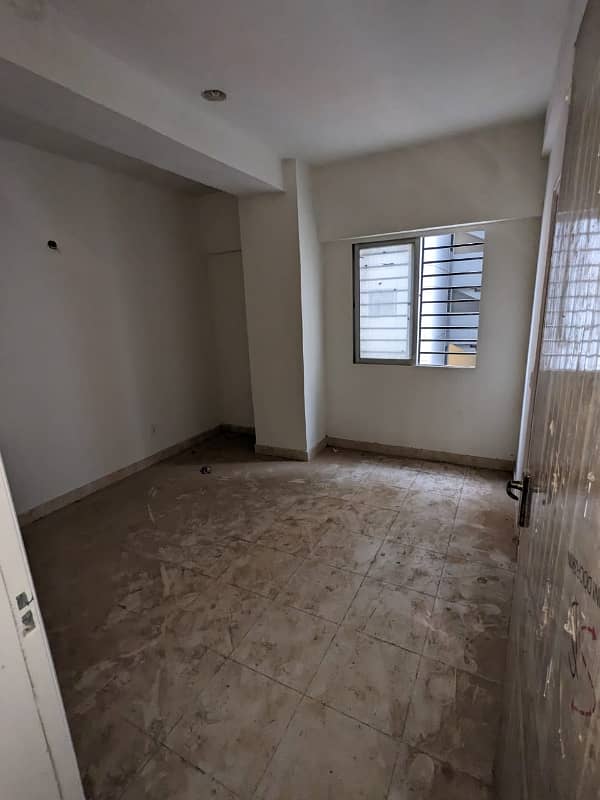 Grey noor Tower 3Bed DD 23