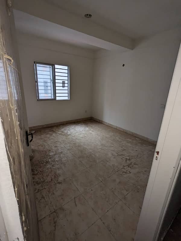 Grey noor Tower 3Bed DD 24