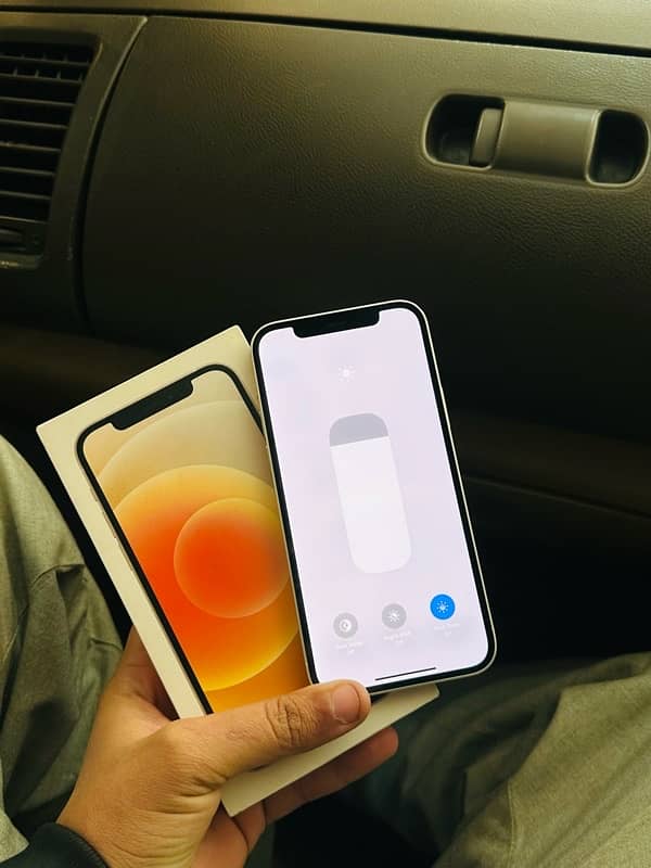 iphone 12 non pta with box. 7