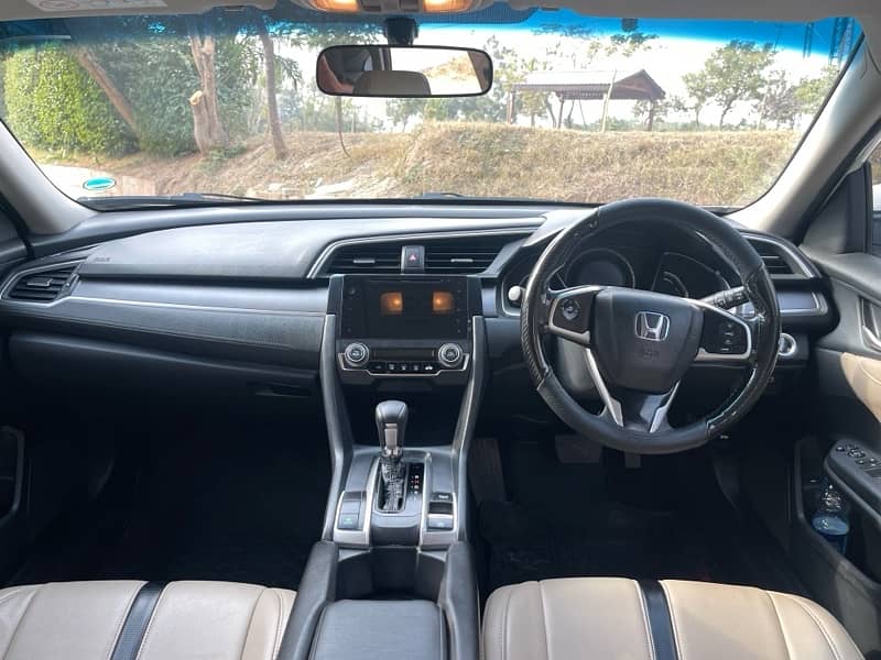 Honda Civic Oriel 2018 5