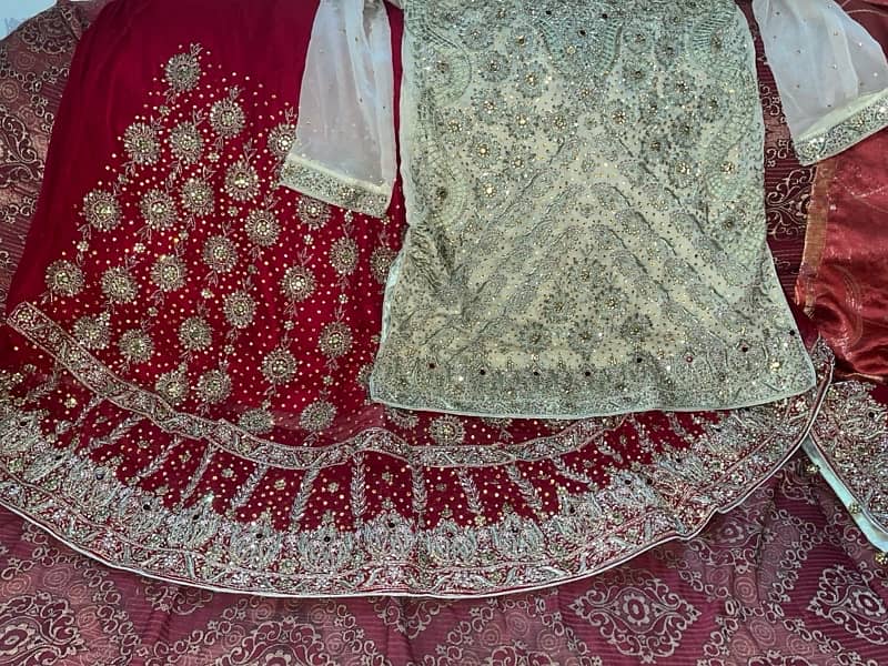 bridal lehnga for urgent sale 0