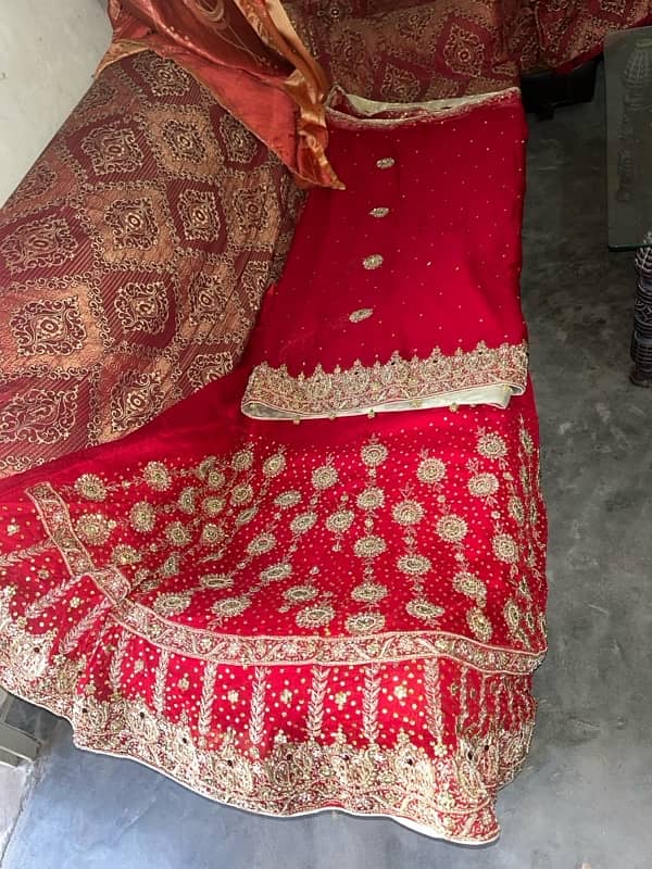 bridal lehnga for urgent sale 1