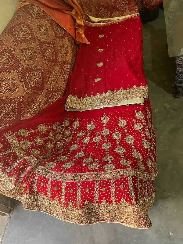 bridal lehnga for urgent sale 8