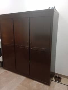 wardrobes three doors