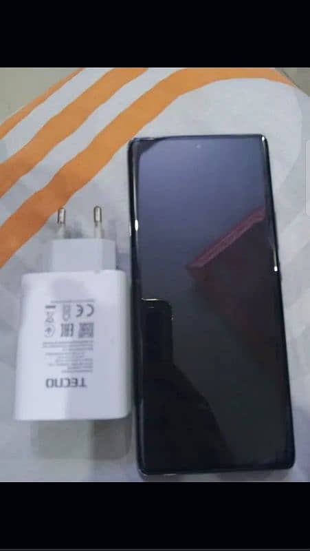 Tecno spark 20 pro plus 5