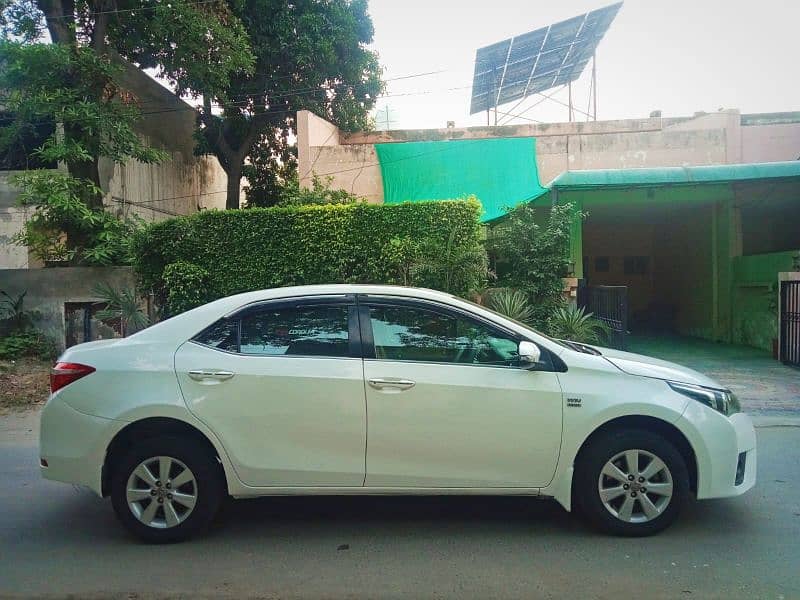 Toyota Altis Grande 2017 3