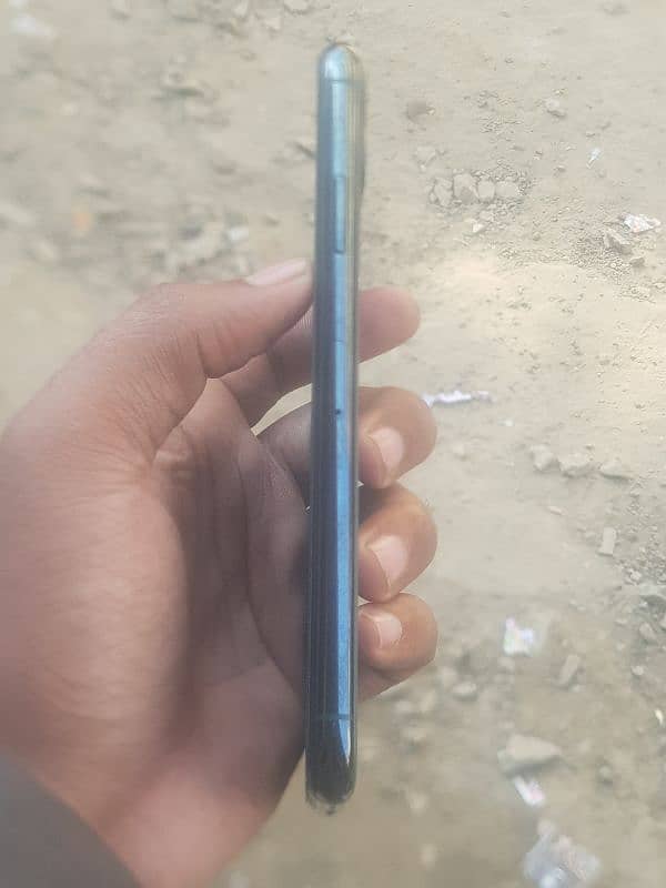 iphone 11 pro max 64 gb non pta 2