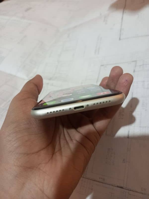 Iphone 11 64 Gb 4