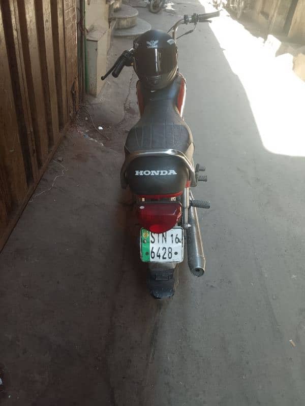 Honda 70 2016 model condition 10 by 9 all okay hai 0