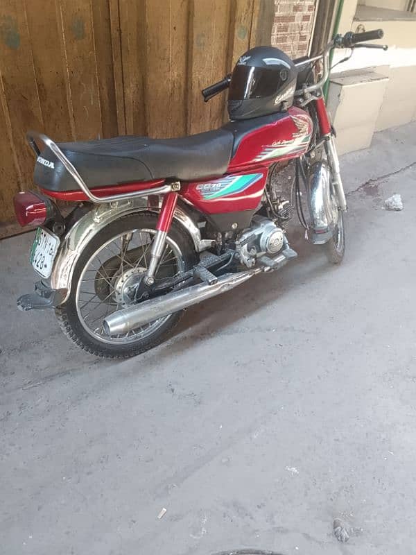 Honda 70 2016 model condition 10 by 9 all okay hai 1