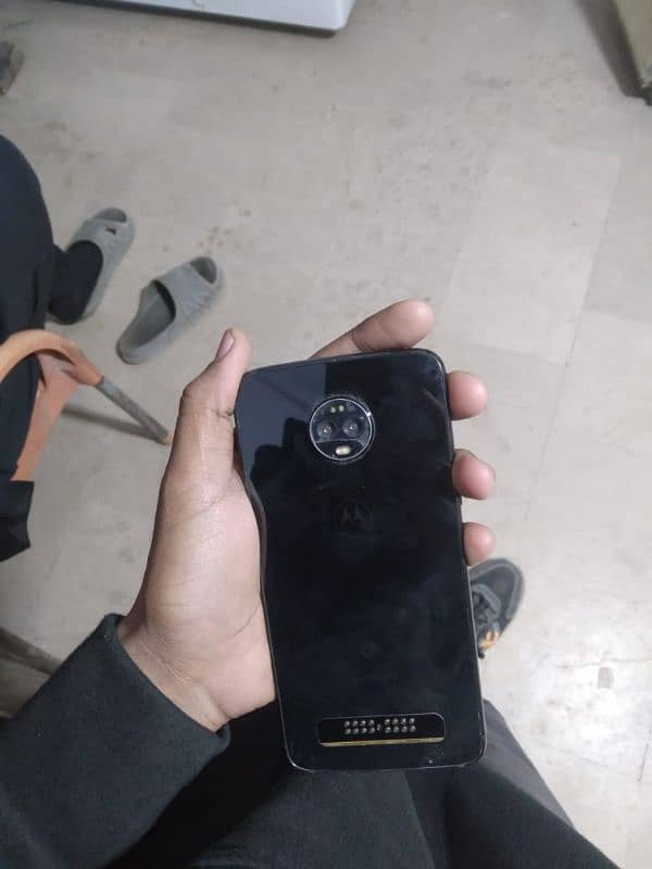 Moto z3 and z4 for sell pta approved 1