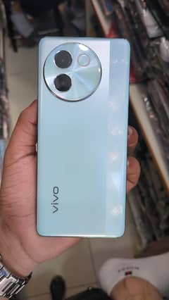 Vivo v 30e