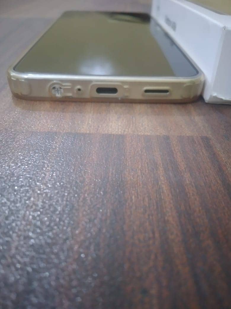 Samsung A06 4 64 Gold 6