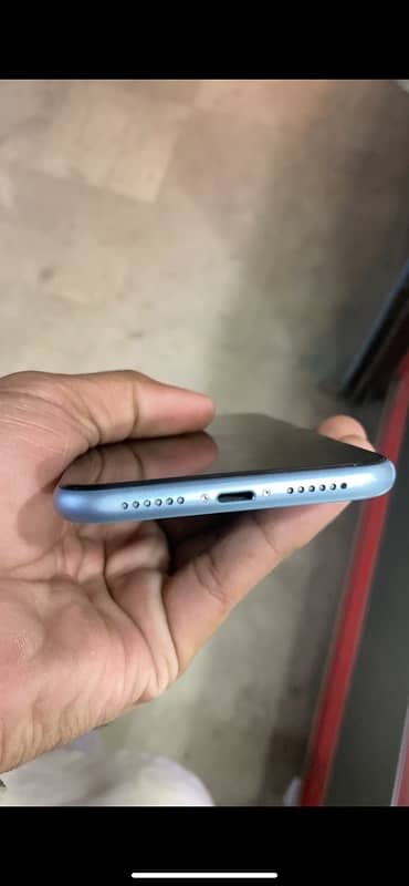 iPhone XR  sale non PTA in mianwali WhatsApp 03114747983 1