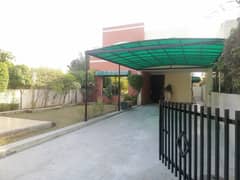 A BEAUTIFUL 12 MARLA HOUSE FOR SALE IN SAFARI VILLAS SECTOR B BAHRIA TOWN LAHORE