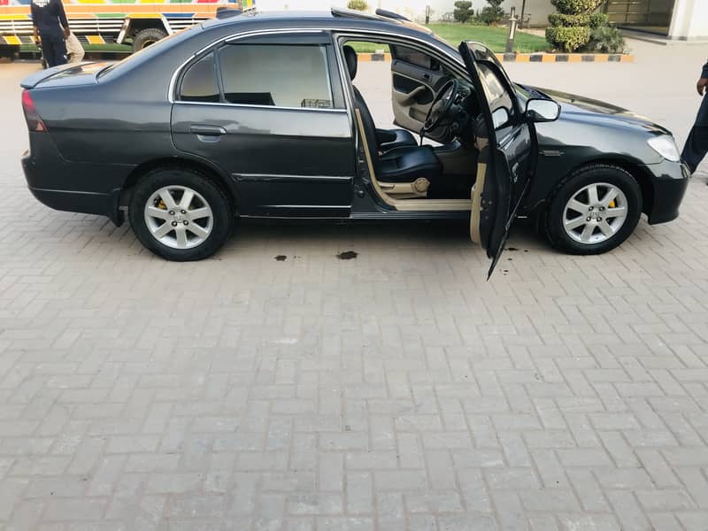 Honda Civic Oriel 2005 Multan 4