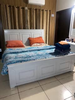 Bed with 2 side table and dressing table and mirror