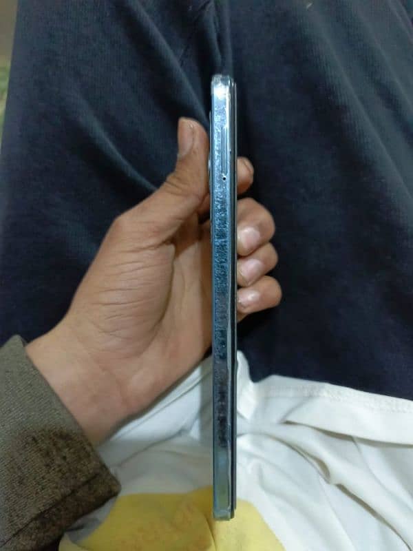 Infinix hot 40 pro 3