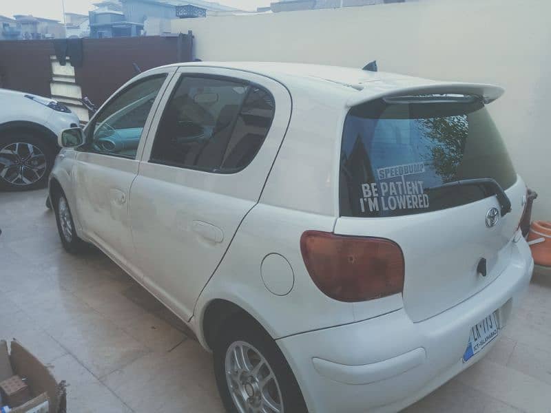 Toyota Vitz 2005 model 2