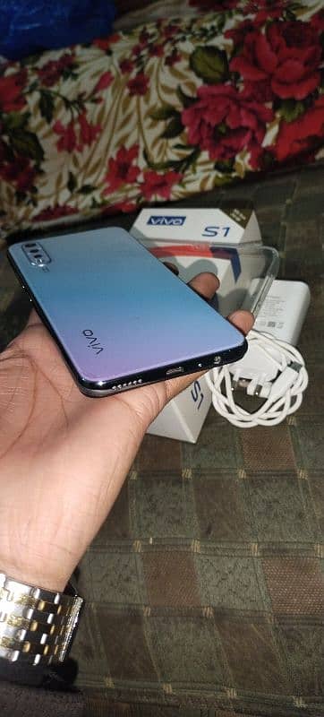 Vivo s1 8gb 128gb in neat condition bilkul okay 1