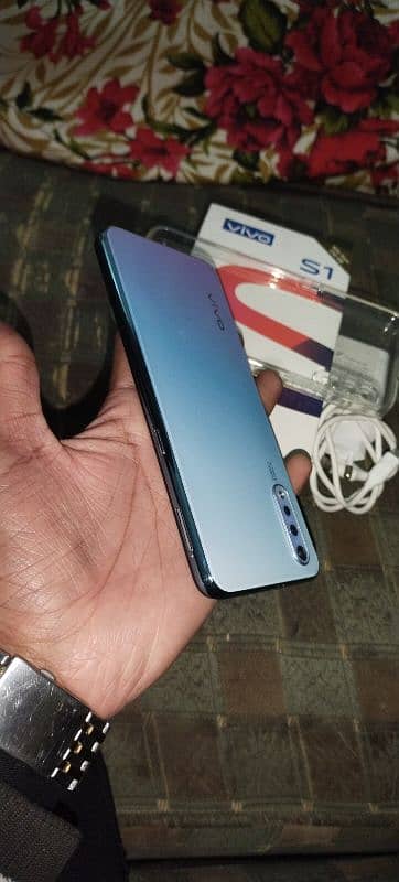 Vivo s1 8gb 128gb in neat condition bilkul okay 3