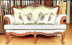 Luxurious 7-Seater Antique Sofa Set - Vintage Elegance