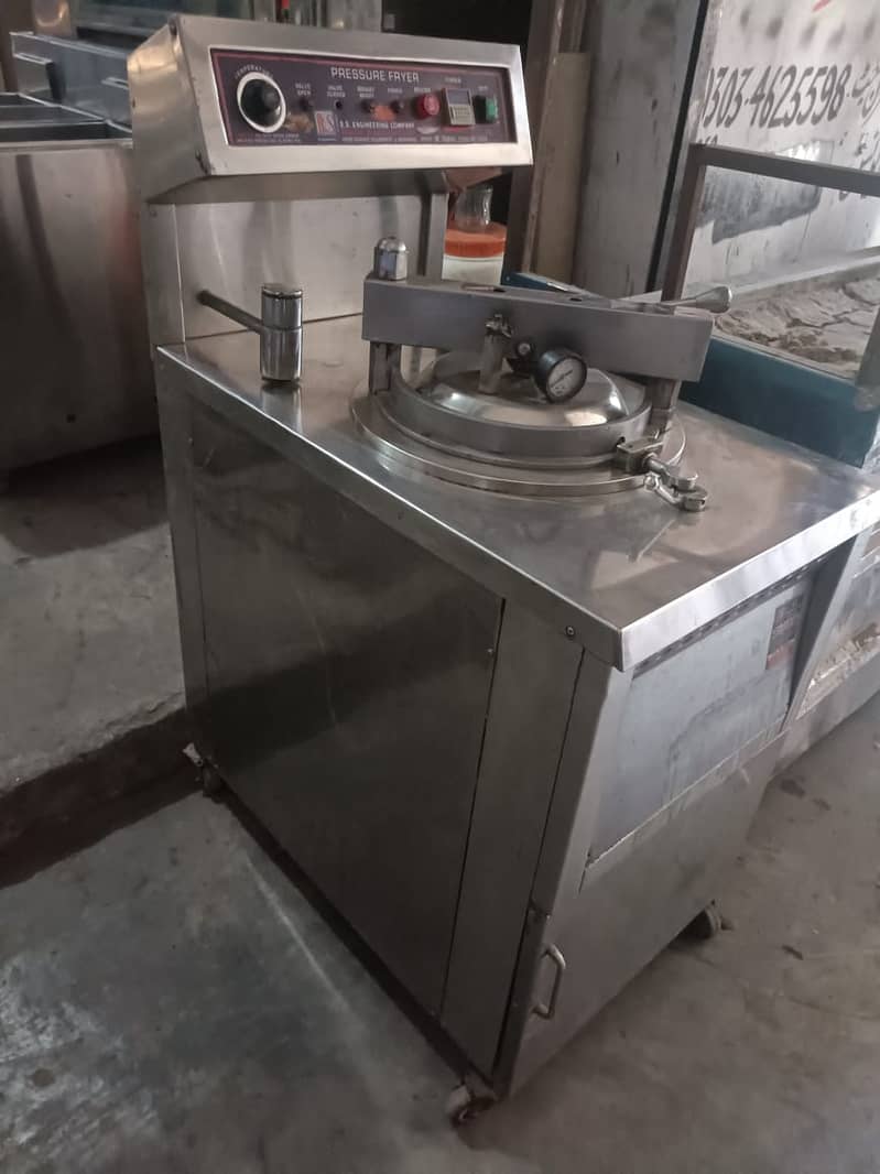 Broast Machine | Heavy-Duty Commercial Fryer for Perfect Broasting 1