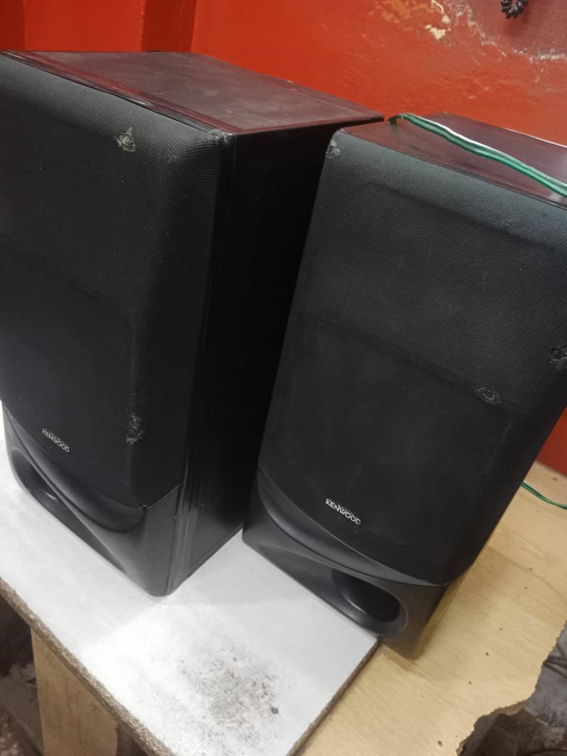 DENON AMPLIFIRE WITH KENWOOD JAPANI SPEAKERS FOR SALE FULL SET 3