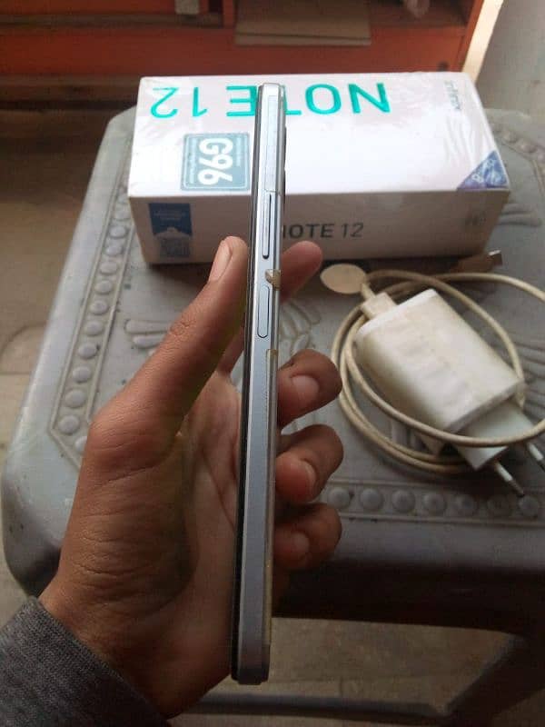 Infinix note 12 For sell 8/128 Gb 10/11 condition complete Saman 3