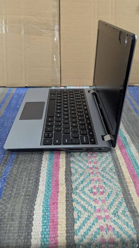 Acer c740 Celeron 5th gen slim laptop 3