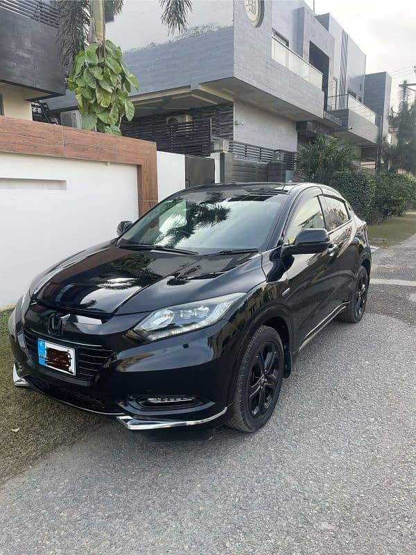 Honda Vezel Hybrid Z Honda Sensing  2016/2021 1