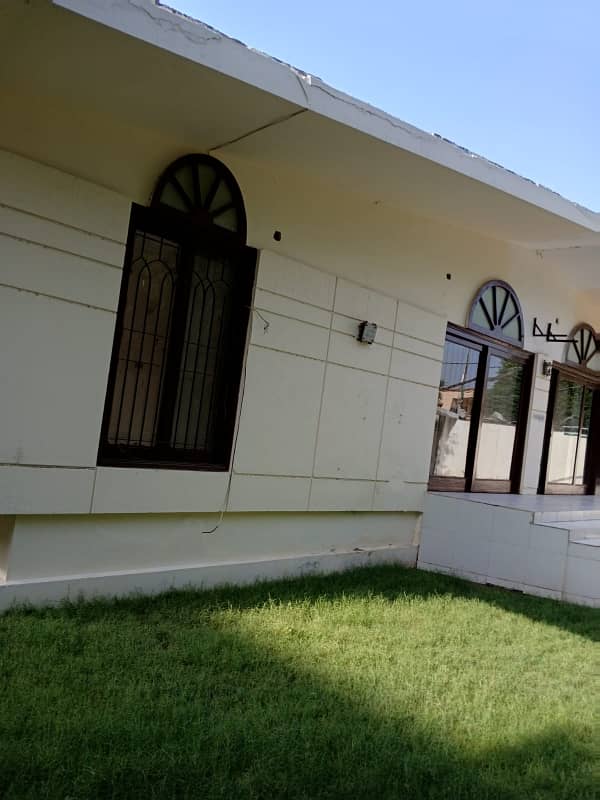 1000 Yards Bungalow For Rent Silent Commercial Or Residential 3