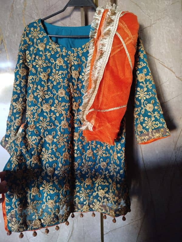 mehndi lehnga 1