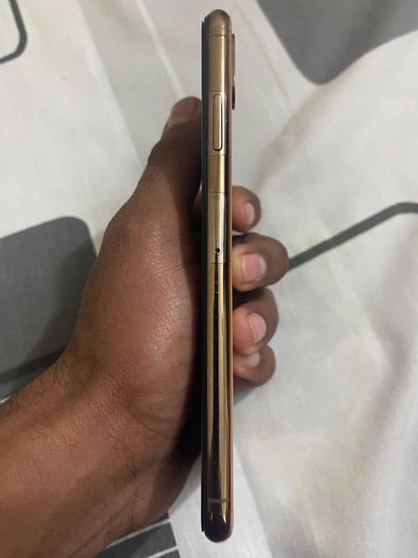 iphone XS max 256 GB Best condition JV 1