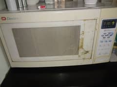 microwave Dawlance oven used good