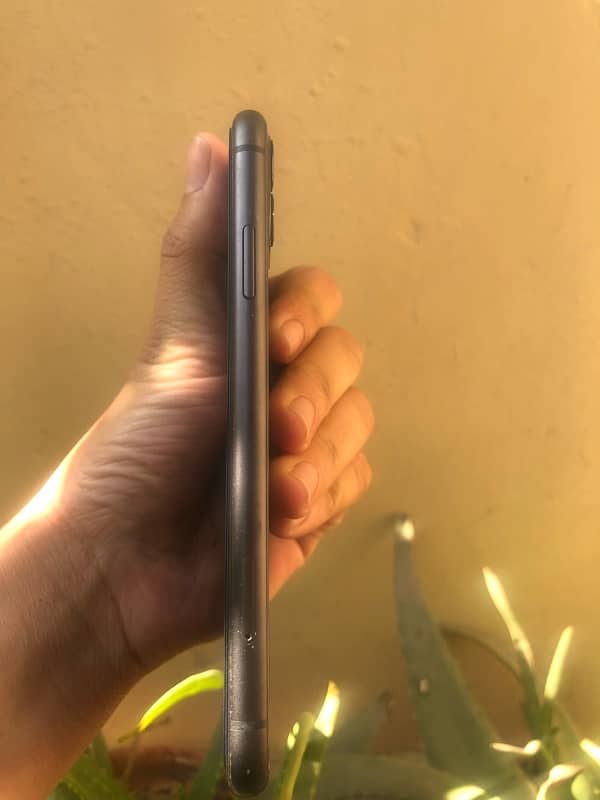 IPhone 11 Just like new Urgent sale 5