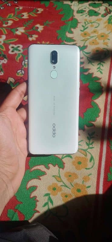 oppo f 11 8 / 256gb PTA approved ( patch ) 6