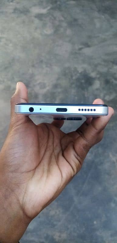 Tecno spark 20c 8gb ram 128gb rom with box 3