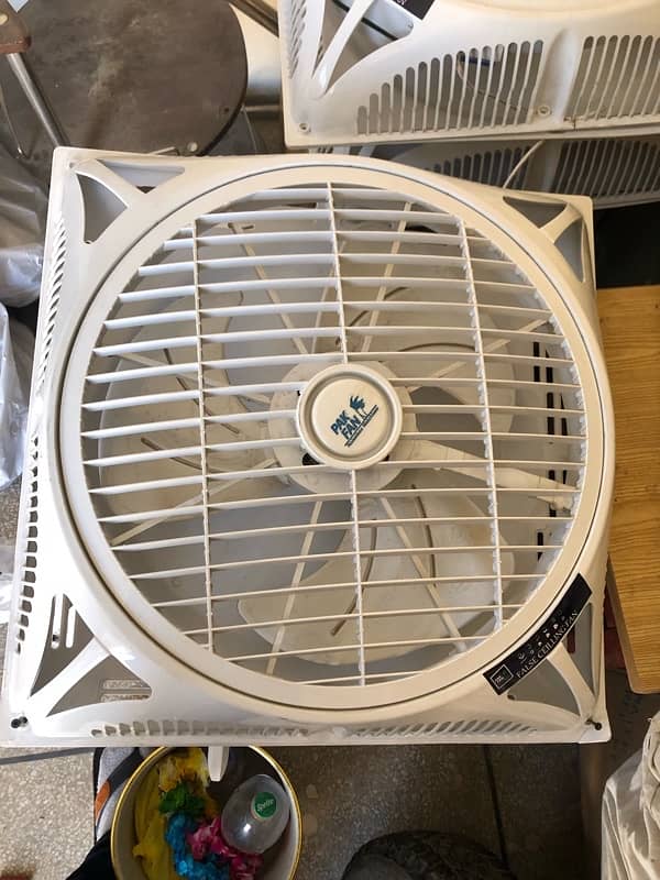 brand new fans 4 pieces 1