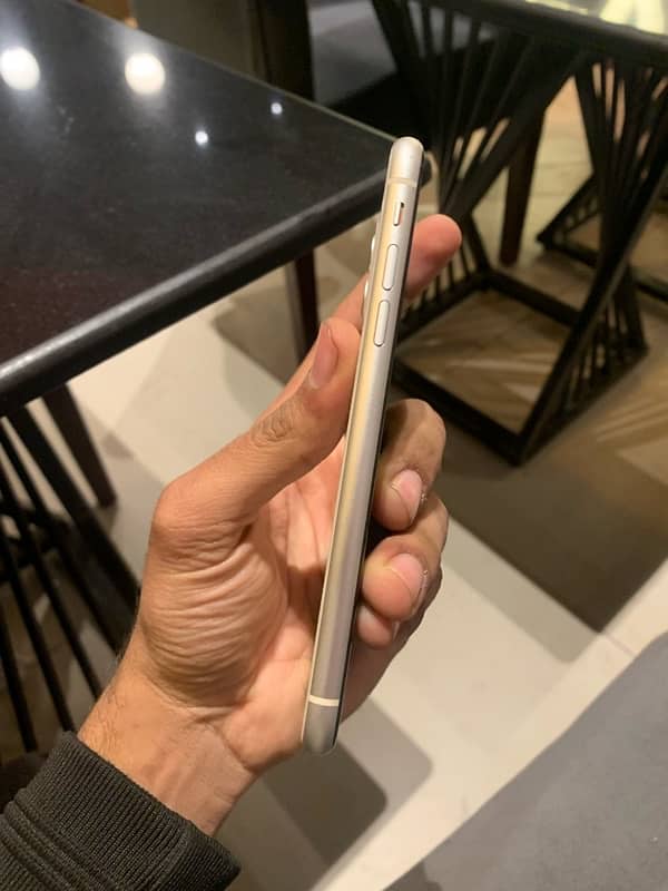 iphone 11 Dual Pta proved 128gb 4