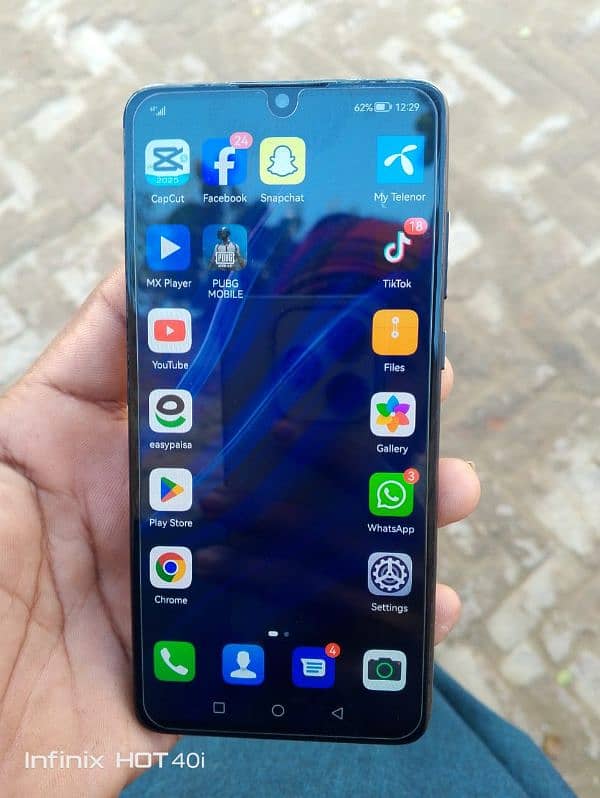 gaming phone Huawei p30 in display finger 0