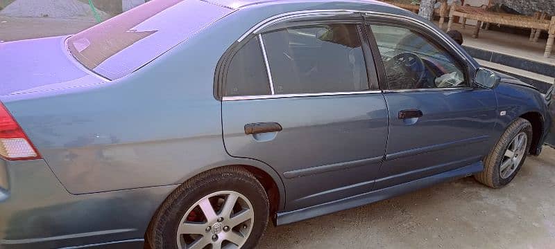 Honda Civic 2005 3