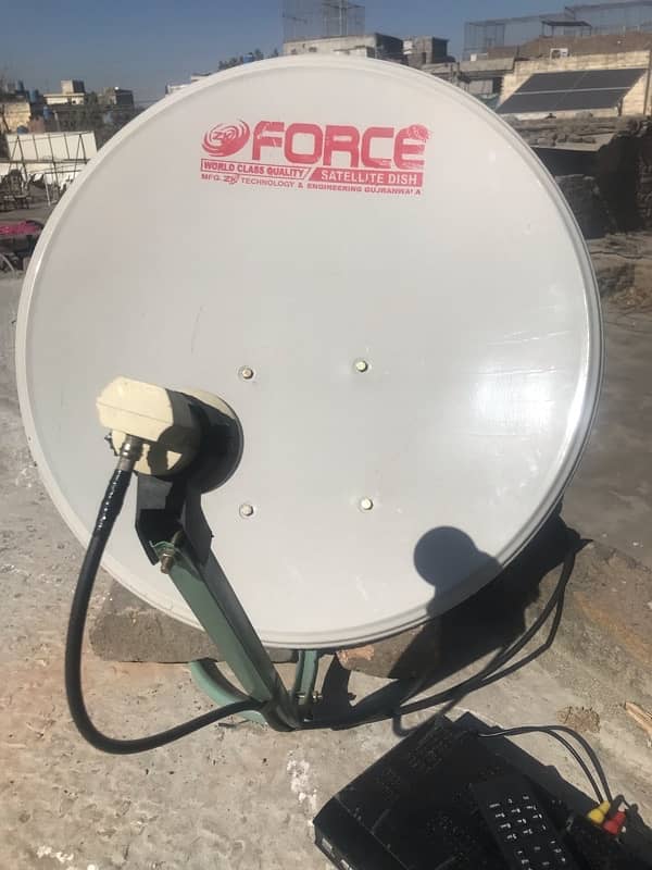 Am Selling My Brand New Dish Antenna Complete Accessories 1