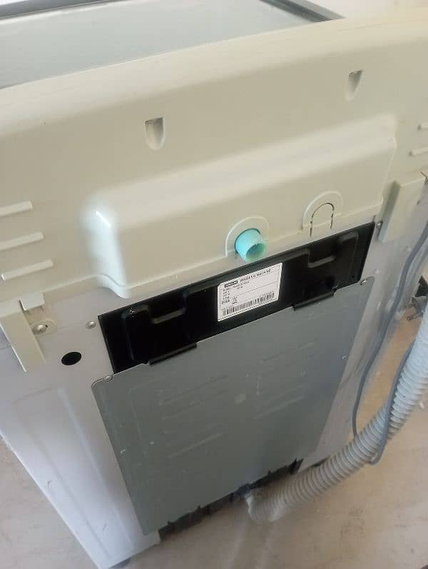 Samsung washing machine almost new 3