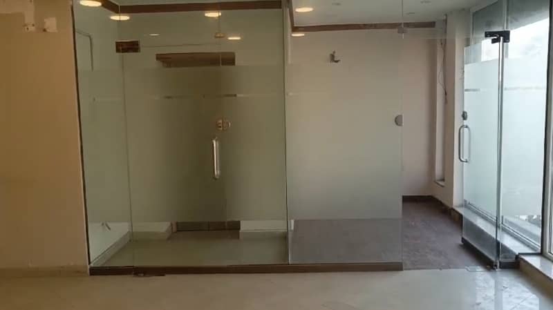 8 Marla 4th Floor Office With Elevator For Rent In DHA Phase 5,Block B, Lahore. 12