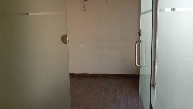 8 Marla 4th Floor Office With Elevator For Rent In DHA Phase 5,Block B, Lahore. 13