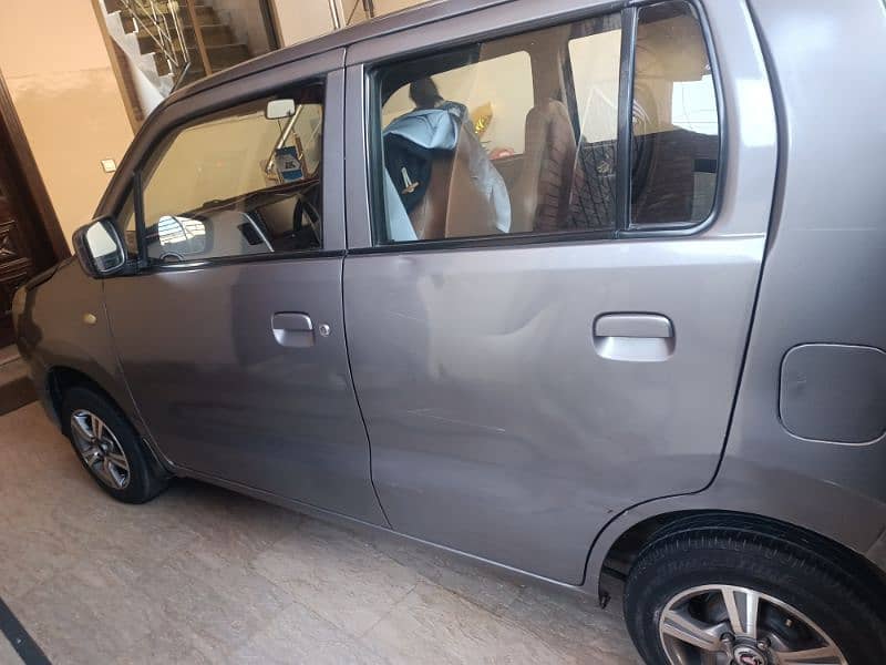 Suzuki Wagon R 2017 1