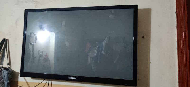 Samsung 45 inch LCD 3