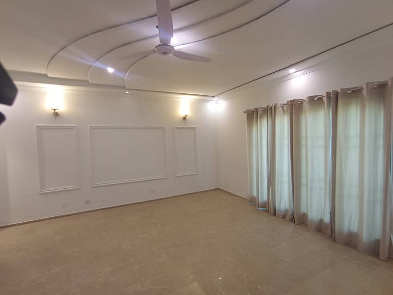 01 Kanal Modern Design House For Rent In DHA Phase 4 Block-HH Lahore. 4